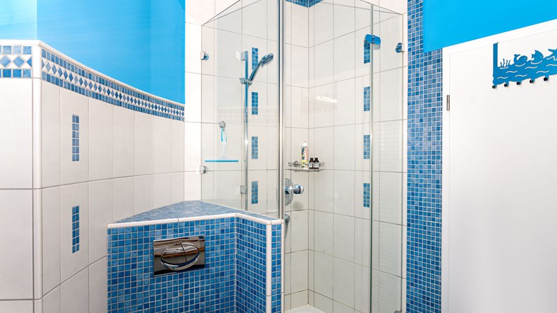 Ferien-im-Leuchtturm Badezimmer Dünenresidenz Rügen Glowe